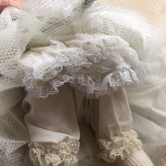 Vintage Porcelain collector dolls by Kenneth B. Shader - Picture 9 of 14